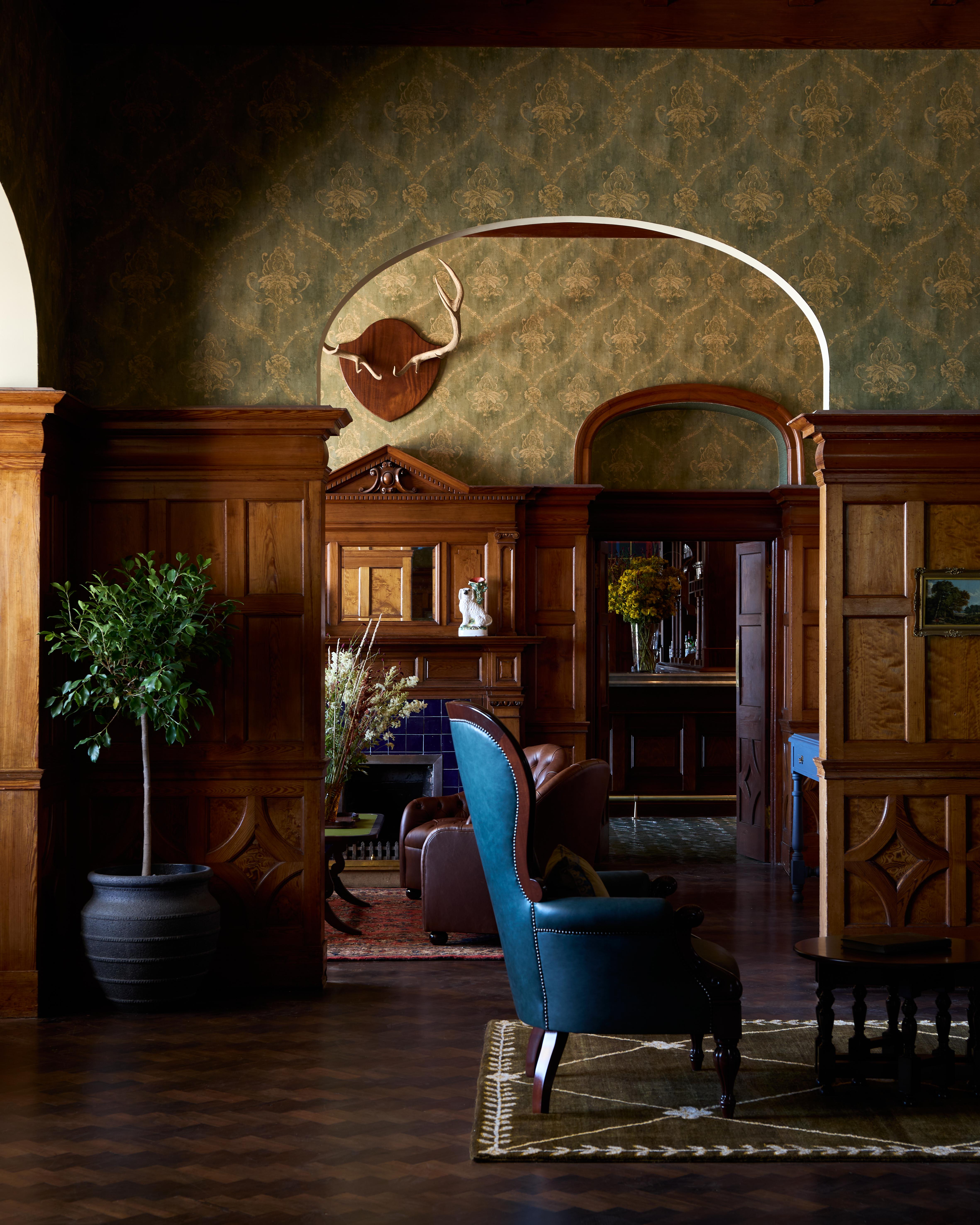 ホテル Dornoch Station エクステリア 写真 The interior of the library